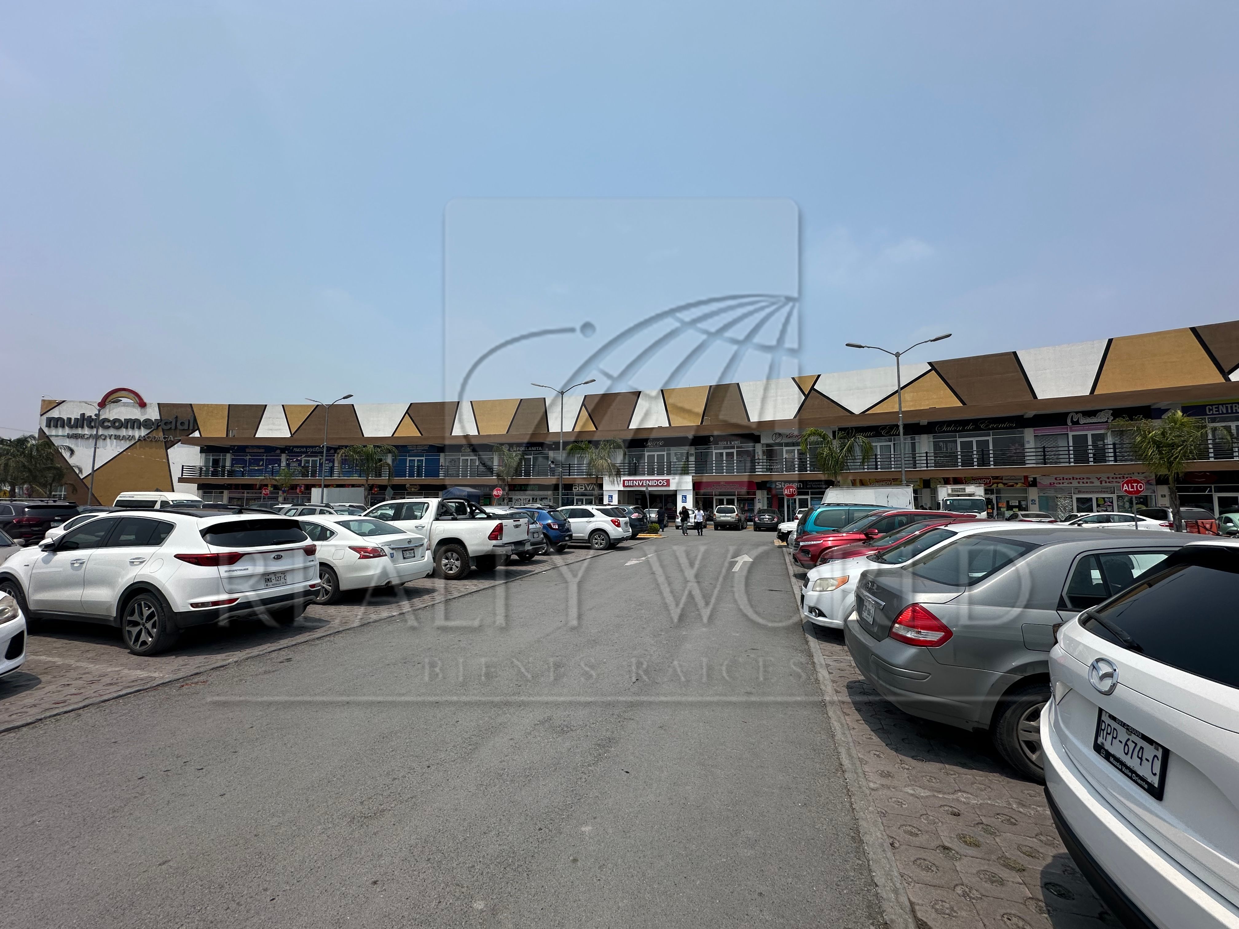 Oficina en Venta en Prados de Santa Rosa