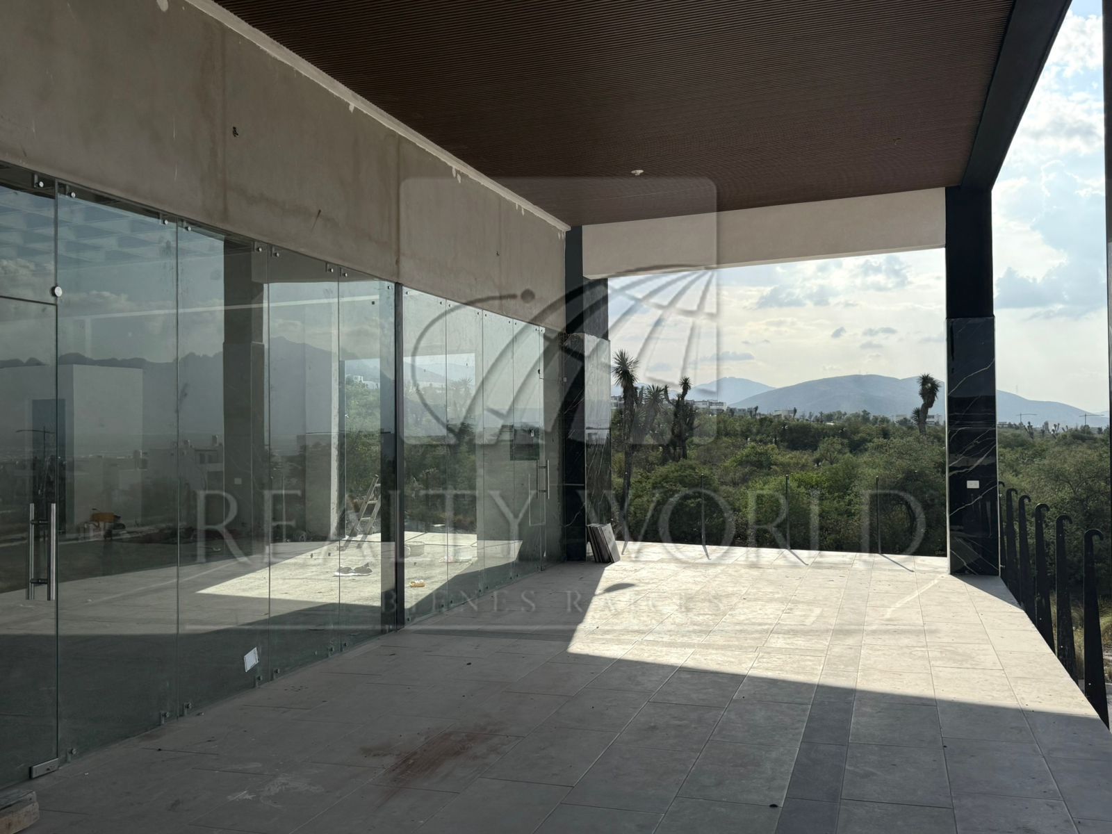 Local en Renta en Porto Cumbres