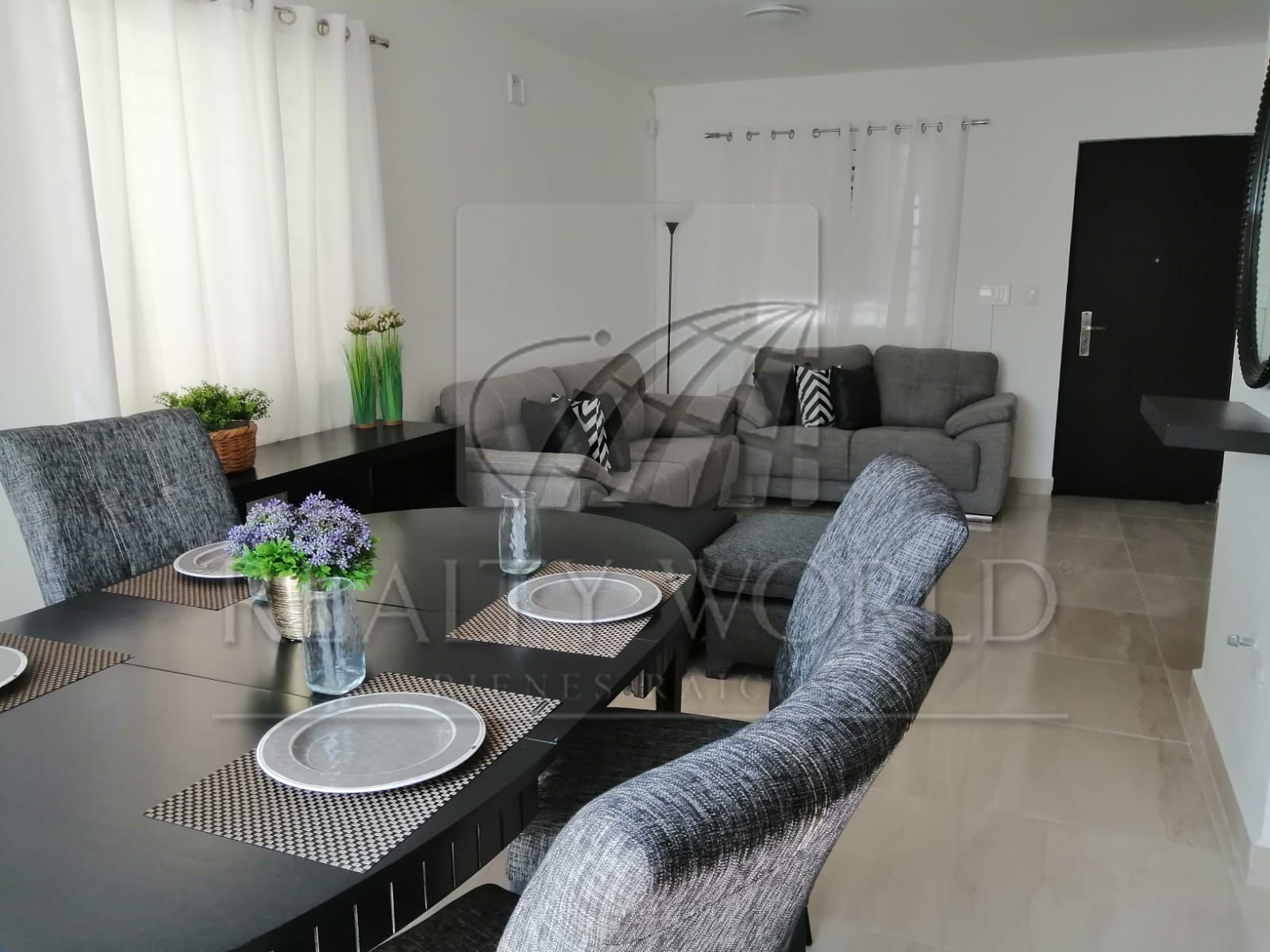 Casa en Renta en Almería