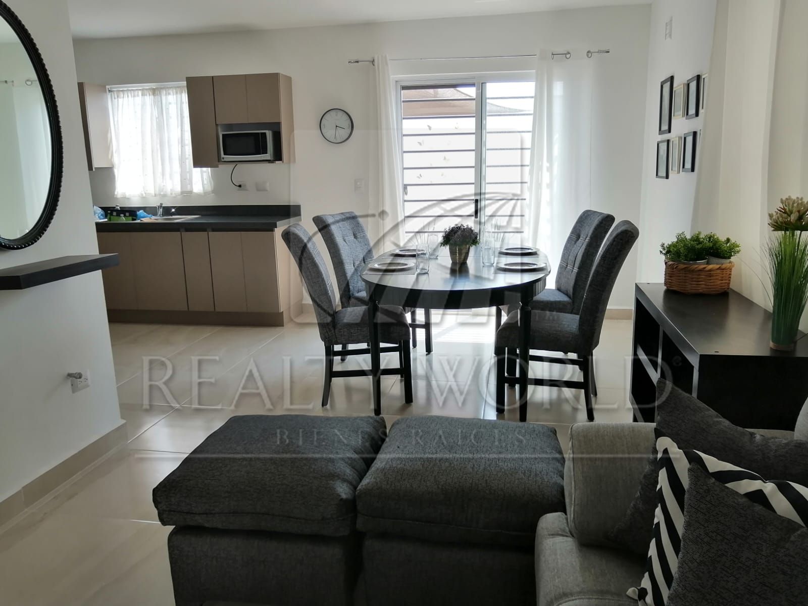 Casa en Renta en Almería