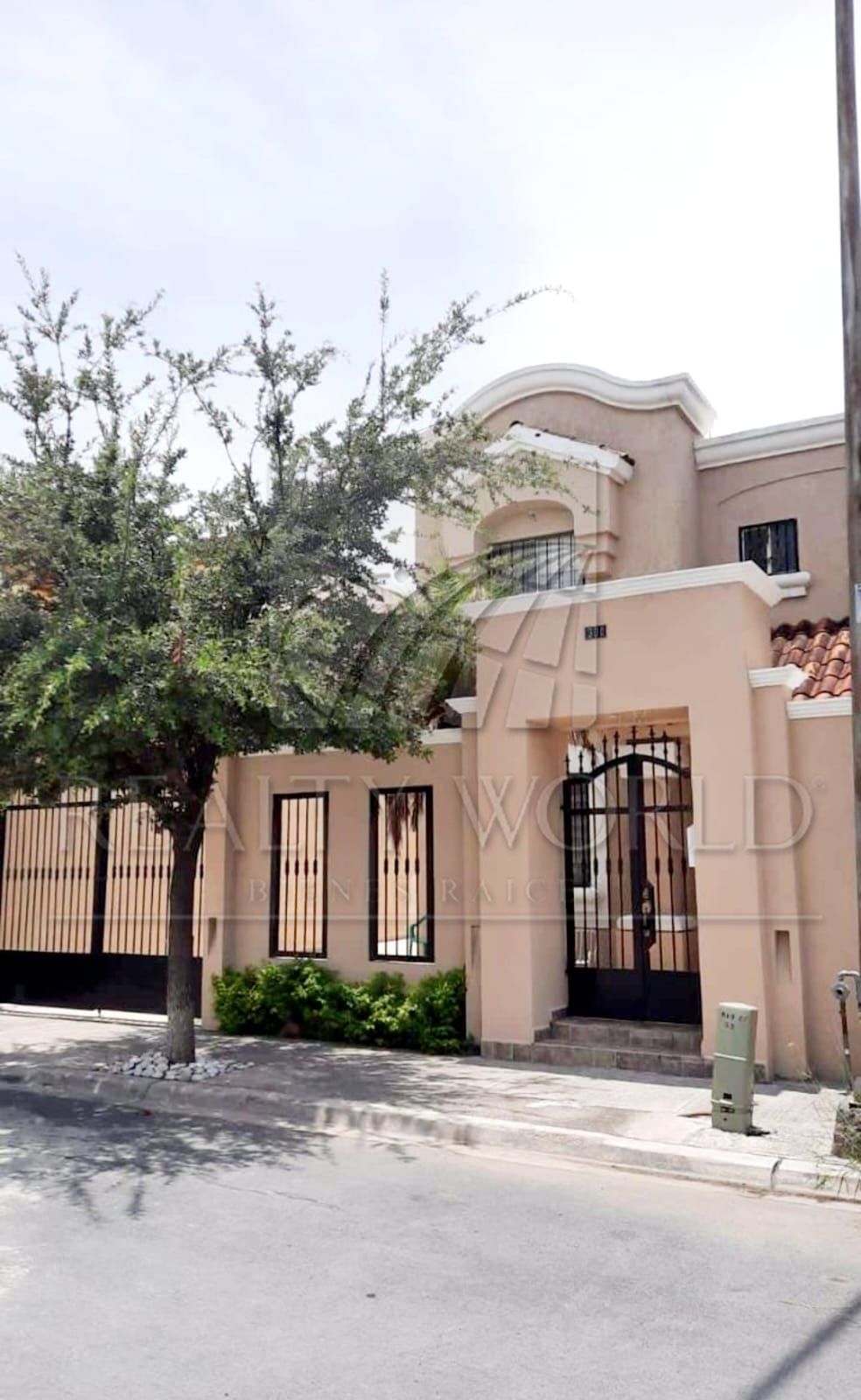 Casa en Renta en Urbi Villa del Rey