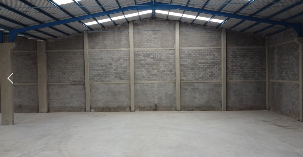 Nave Industrial en Venta en regio parque santa catarina