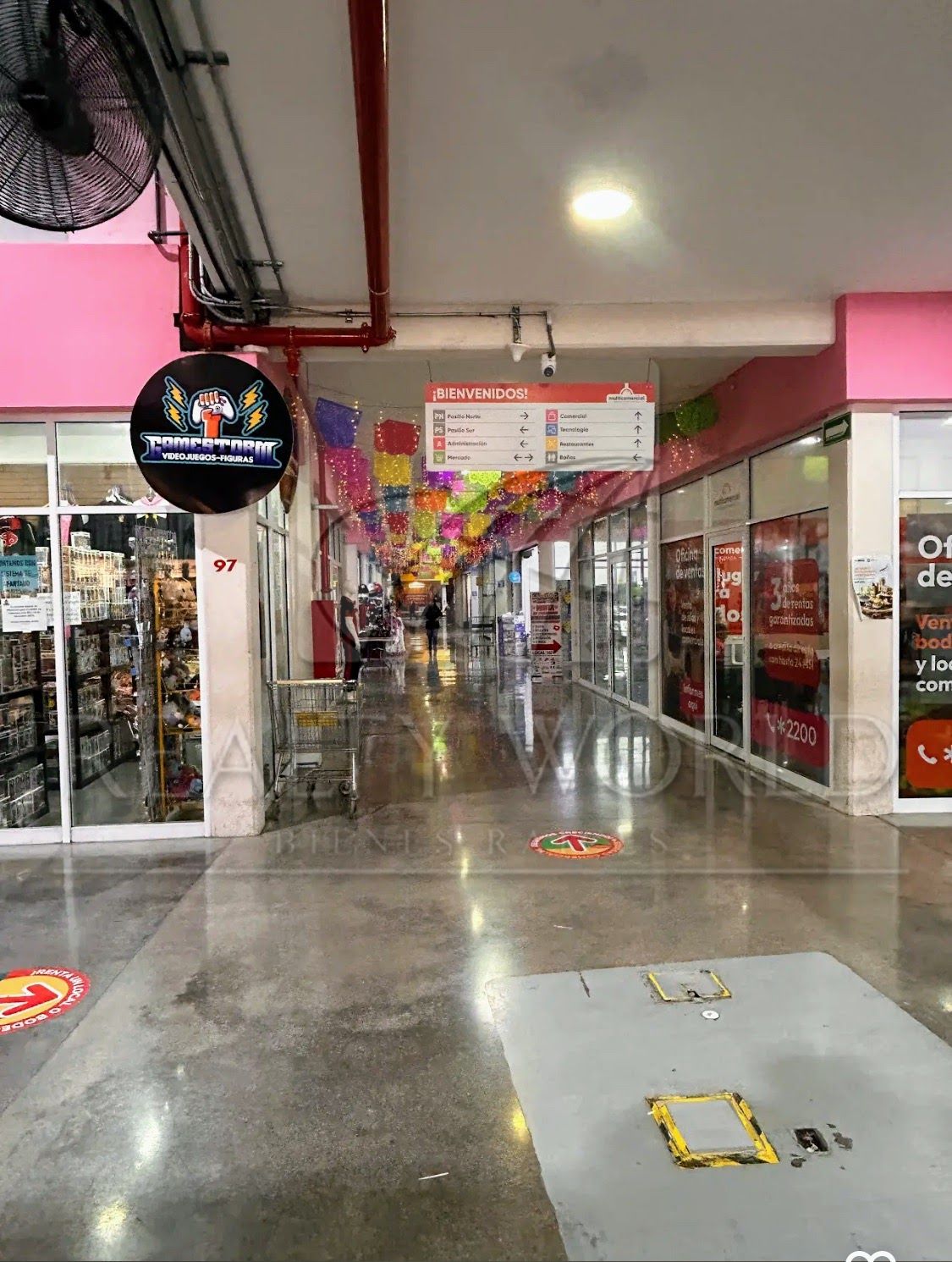 Oficina en Venta en Prados de Santa Rosa