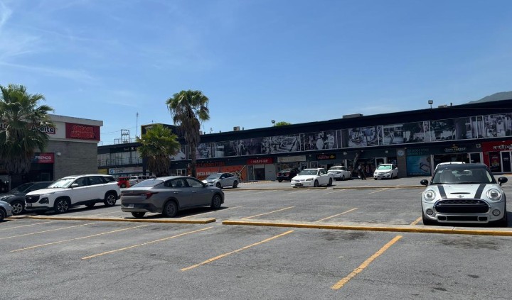 Local en Renta en PLAZA RINCON DE LA SIERRA