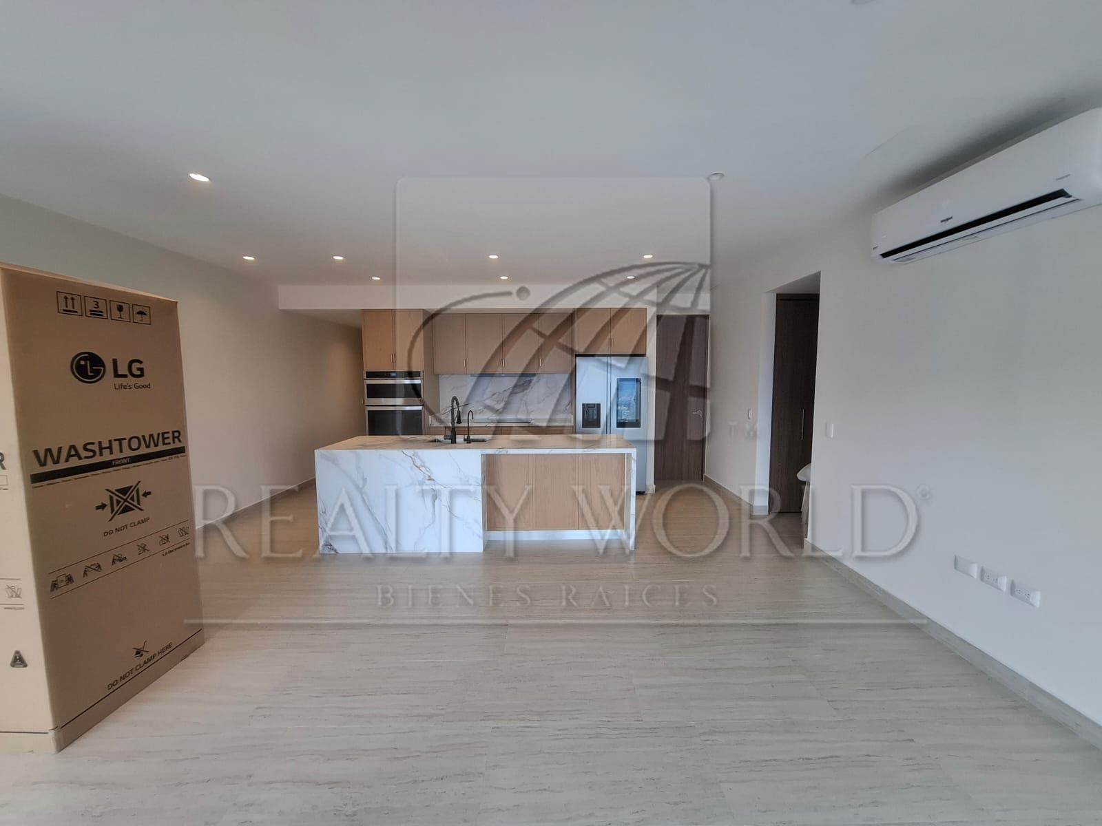 Departamento en Renta en torre Zafiro