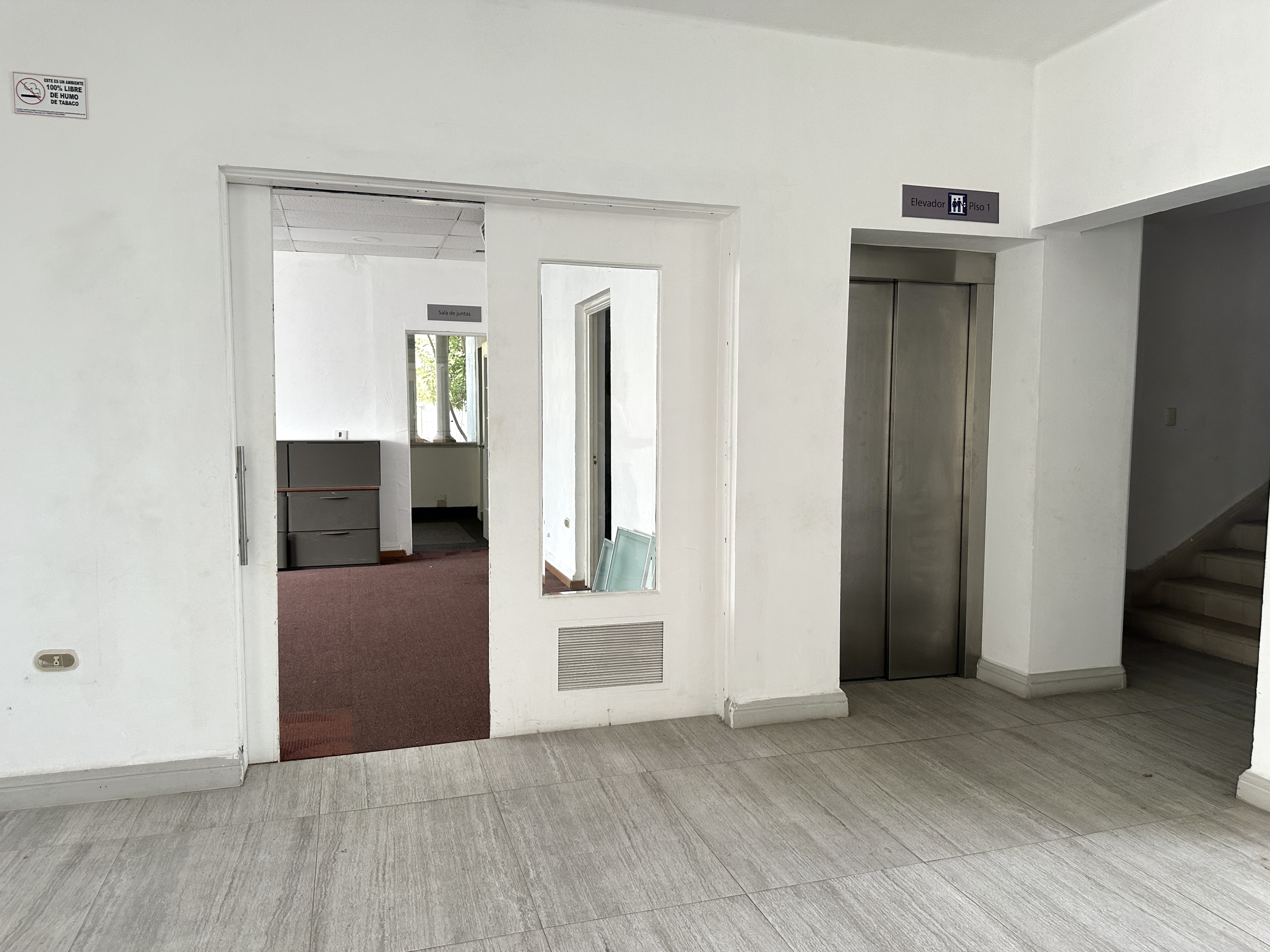 Edificio Mixto en Venta en Obispado